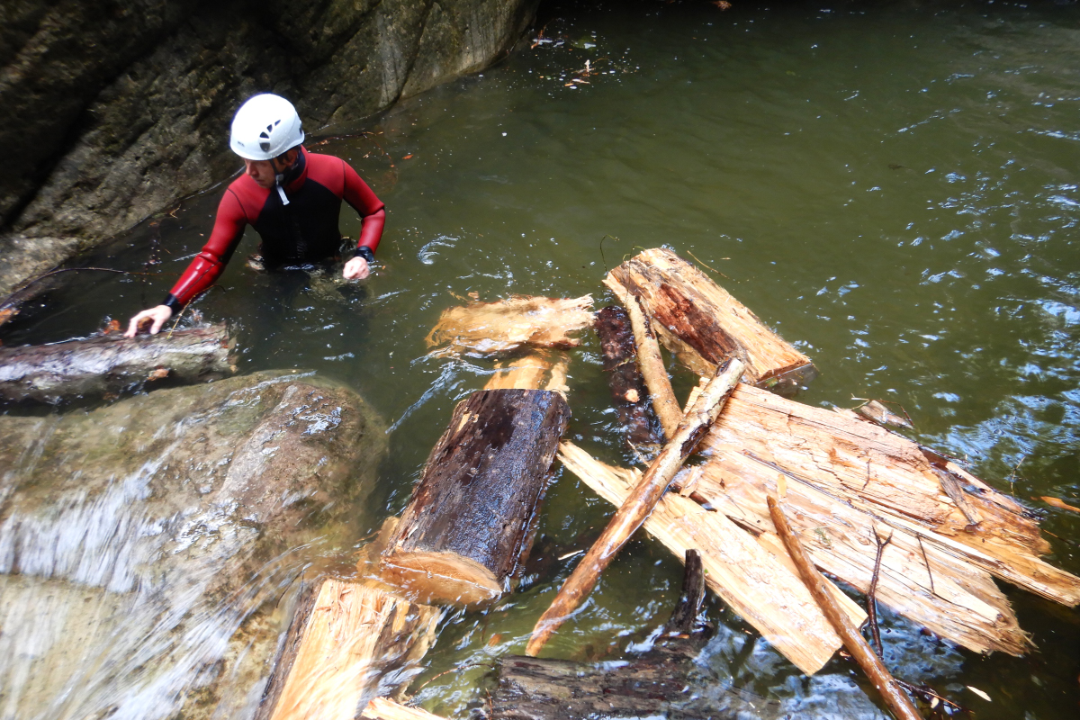 Reinigung in der Starzlachklamm
