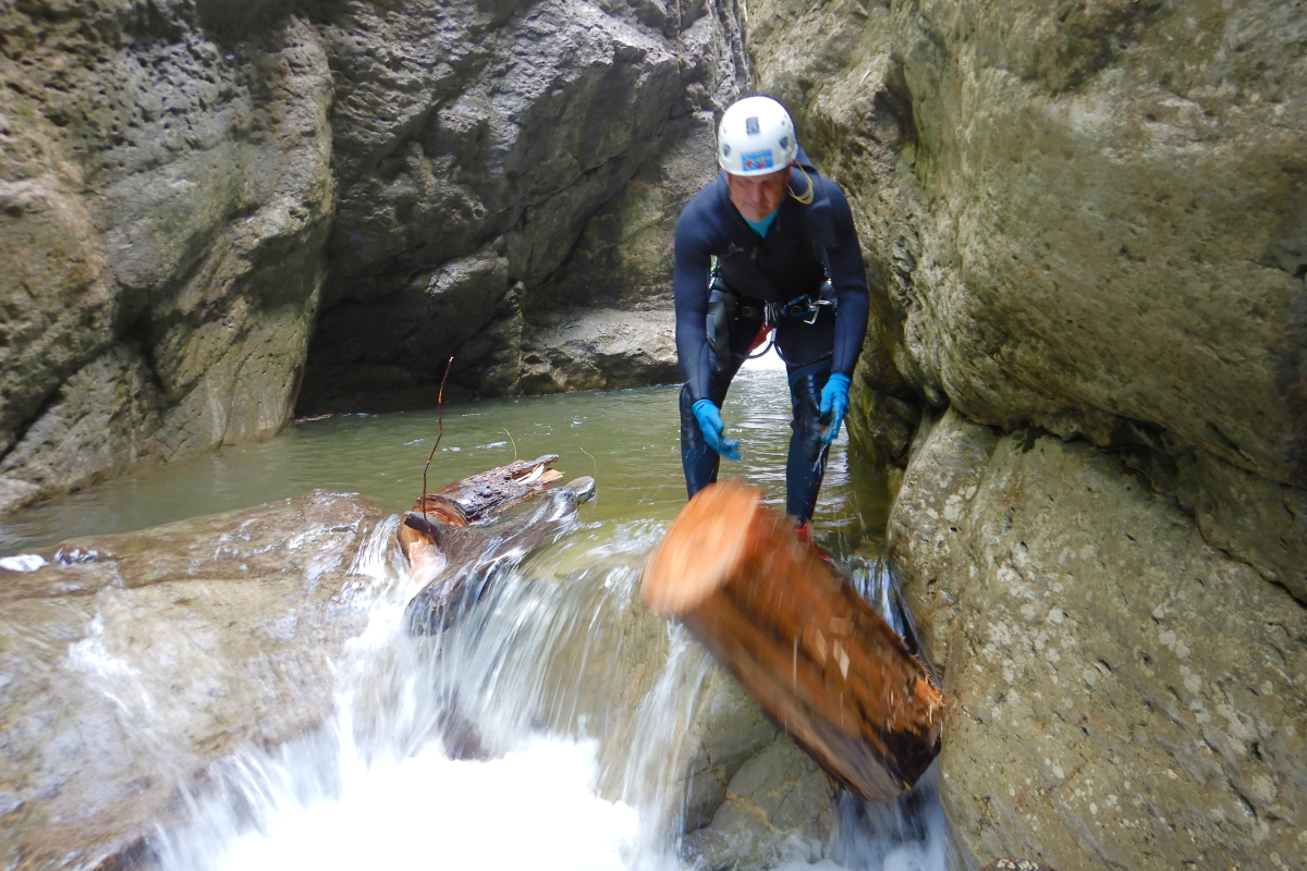 Reinigung in der Starzlachklamm