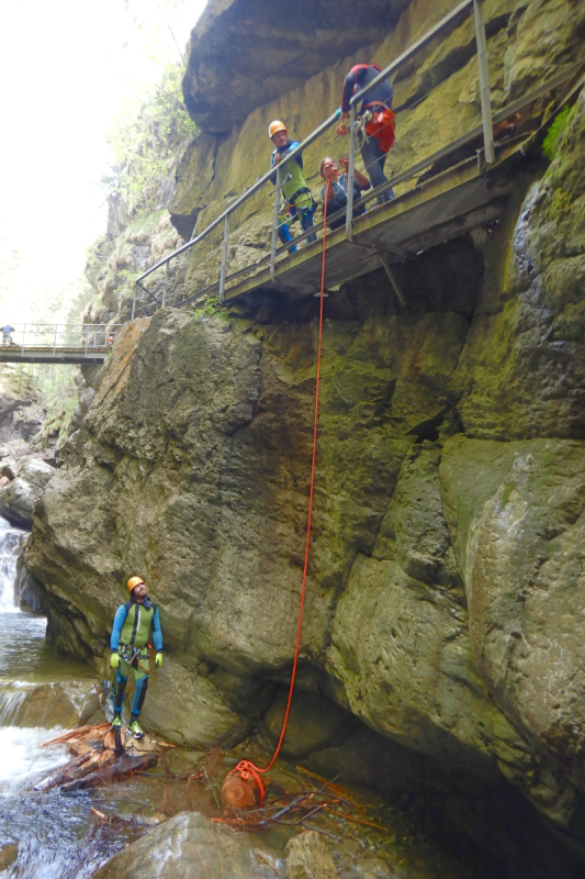 Reinigung in der Starzlachklamm